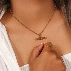 New Bar Pendant Necklace 18K Gold Plated Rhinestone Contemporary Minimalist